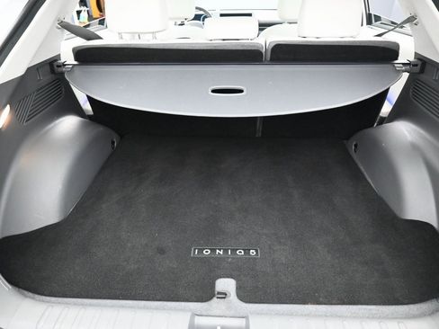 Used 2024 Hyundai Ioniq 5 Limited image 31