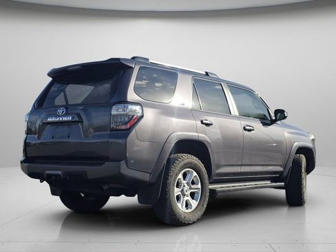 Used 2022 Toyota 4Runner SR5 Premium w/ Moonroof Package AWD/4WD image 27