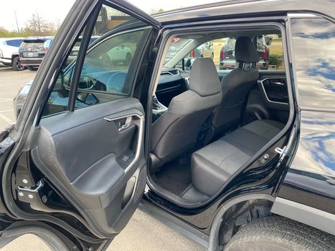 Used 2023 Toyota RAV4 XLE image 27