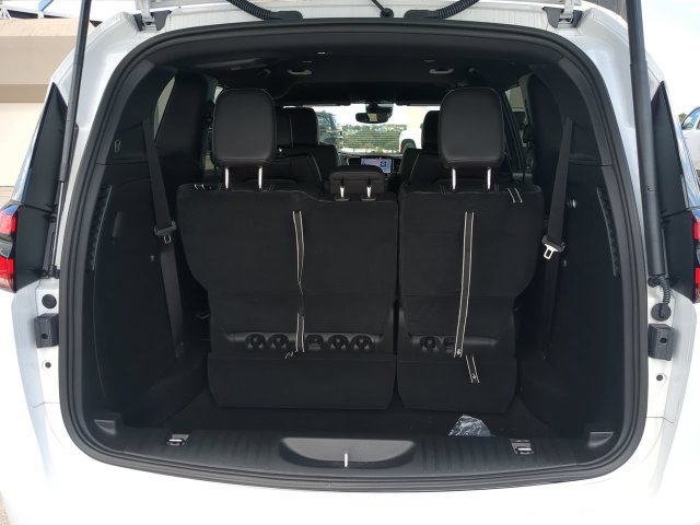 New 2026 Chrysler Pacifica Select FWD image 14
