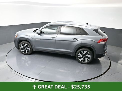 Used 2024 Volkswagen Atlas Cross Sport SE image 48