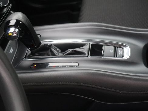 Used 2020 Honda HR-V LX image 14