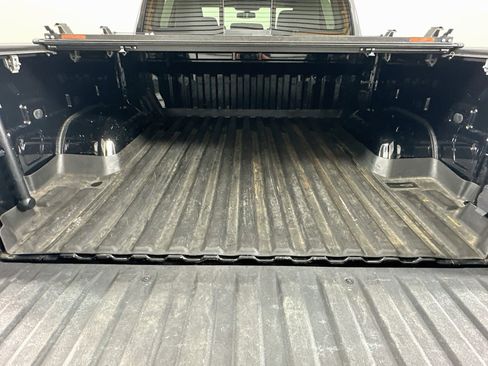 Used 2021 GMC Sierra 1500 SLT AWD/4WD image 27