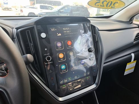 Certified 2025 Subaru Crosstrek 2.5i Limited w/ Crosstrek Mirror Package image 13