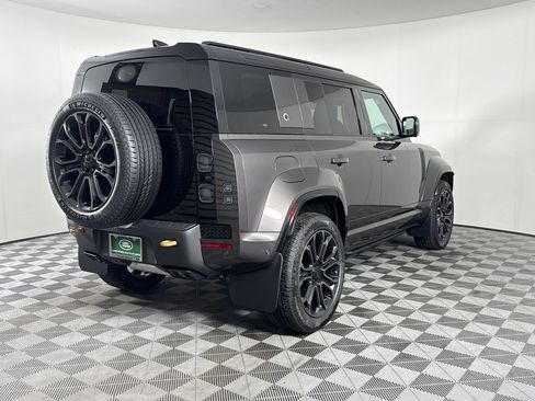 New 2026 Land Rover Defender 110 OCTA AWD/4WD image 9
