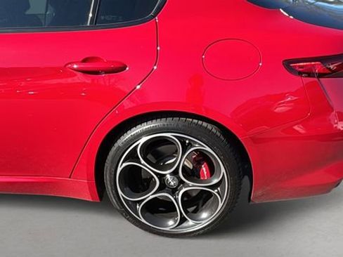 Used 2023 Alfa Romeo Giulia Veloce image 34
