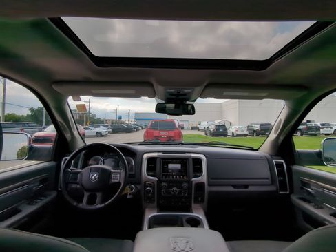 Used 2017 RAM 1500 Big Horn AWD/4WD image 12