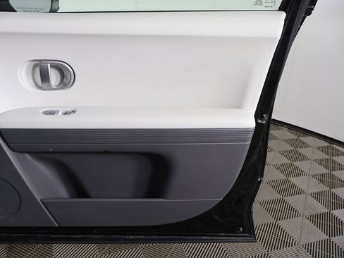 Used 2022 Hyundai Ioniq 5 SE w/ Cargo Package RWD image 21
