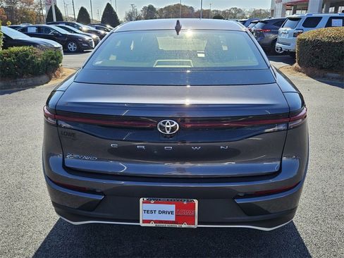 Used 2024 Toyota Crown XLE image 10