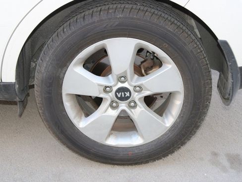 Used 2019 Kia Soul w/ Convenience Package image 25