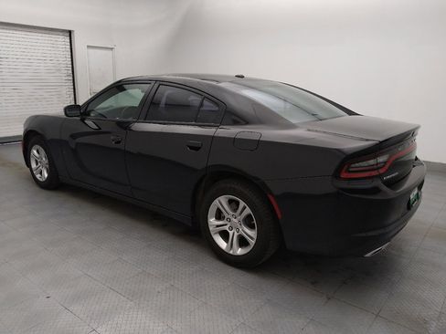 Used 2022 Dodge Charger SXT w/ Driver Convenience Group image 3