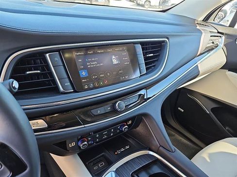 Used 2024 Buick Enclave Avenir w/ Avenir Technology Package image 19