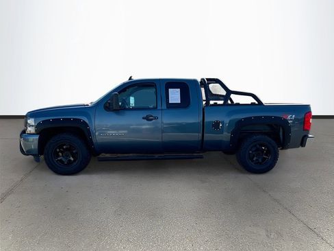 Used 2010 Chevrolet Silverado 1500 LT w/ Power Pack Plus image 4