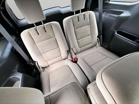 Used 2014 Ford Explorer FWD image 18