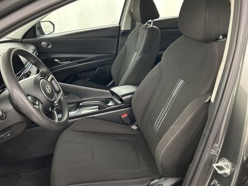 Used 2024 Hyundai Elantra SEL image 6