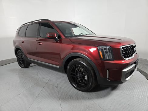 Used 2023 Kia Telluride EX X-Line image 16