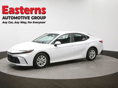 Used 2025 Toyota Camry LE FWD image 57