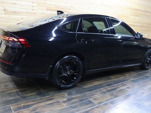 Used 2025 Honda Accord SE image 5