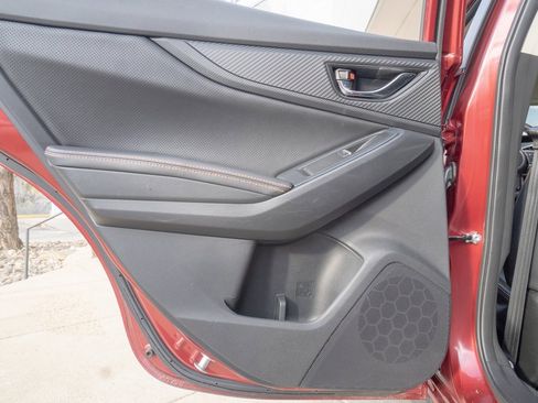 Used 2018 Subaru Crosstrek 2.0i Limited image 16