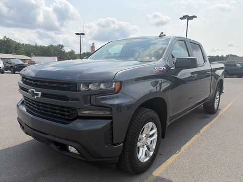 Used 2019 Chevrolet Silverado 1500 RST w/ All-Star Edition AWD/4WD image 2