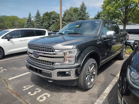 Used 2019 Ford F150 Lariat w/ Equipment Group 502A Luxury AWD/4WD image 2
