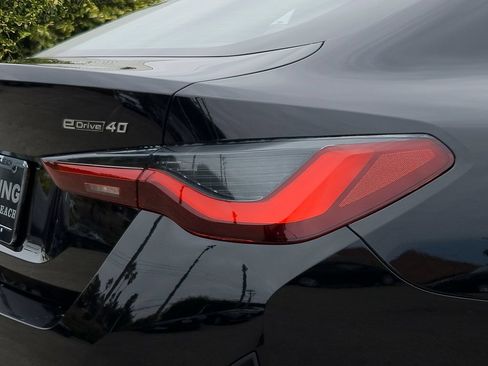 New 2026 BMW i4 eDrive40 w/ Parking Assistance Package RWD image 5