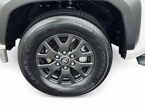 Used 2025 Toyota 4Runner SR5 image 12