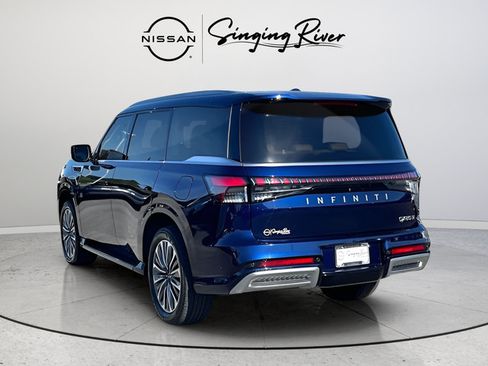 Used 2025 INFINITI QX80 Sensory AWD/4WD image 4