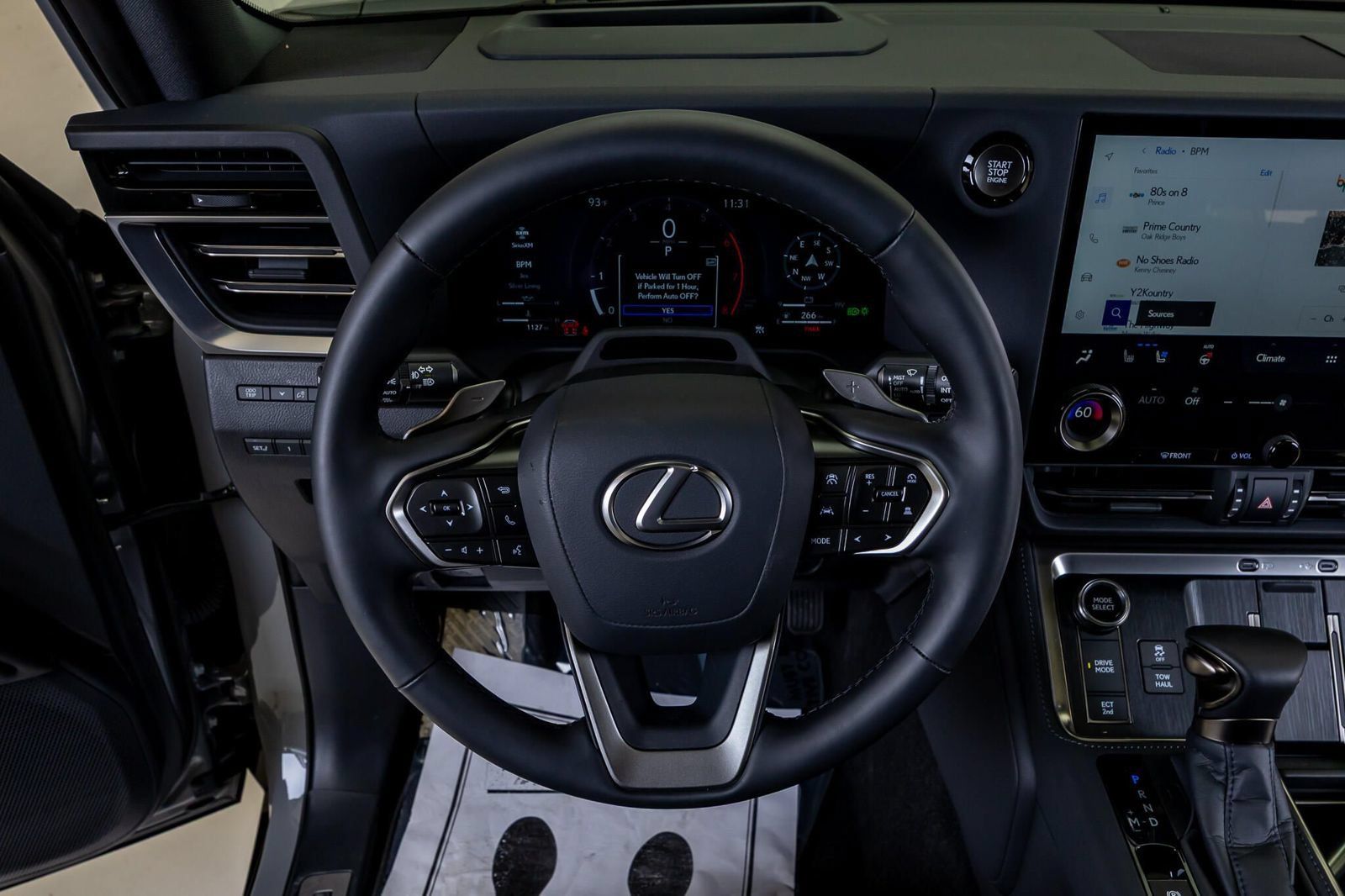 Used 2026 Lexus GX 550 w/ Accessory Package (2T) AWD/4WD image 17