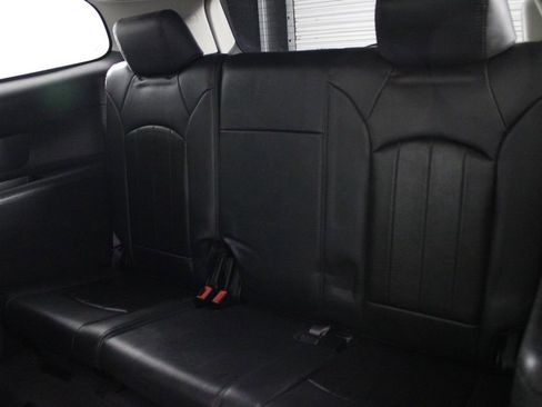 Used 2010 Buick Enclave CXL w/ Trailering Provision Package image 23