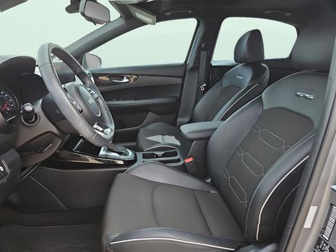 Used 2024 Kia Forte GT-Line w/ GT-Line Premium Package image 13