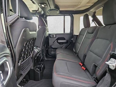 Used 2018 Jeep Wrangler Unlimited Rubicon AWD/4WD image 20