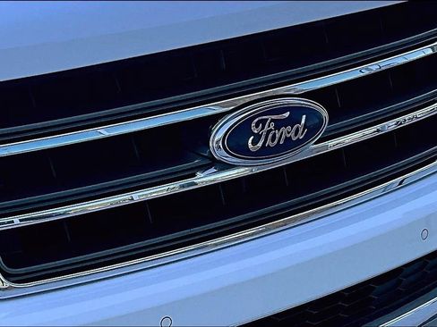 Used 2017 Ford Expedition EL Limited RWD image 29