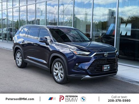 Used 2025 Toyota Grand Highlander AWD image 7