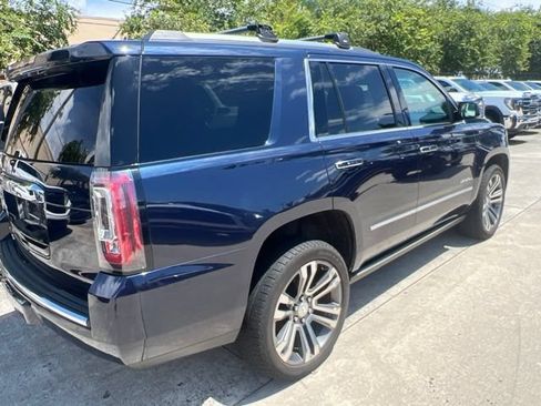Used 2019 GMC Yukon Denali w/ Denali Ultimate Package AWD/4WD image 3