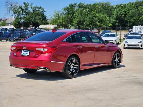 Used 2021 Honda Accord Touring image 7