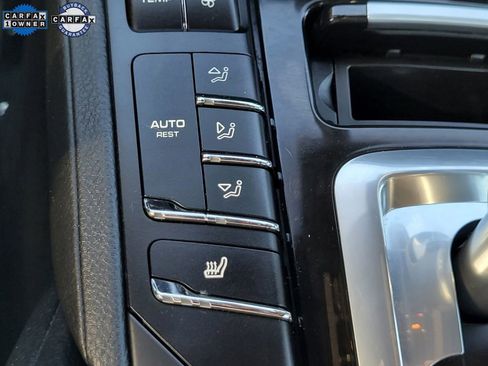 Used 2012 Porsche Cayenne image 21