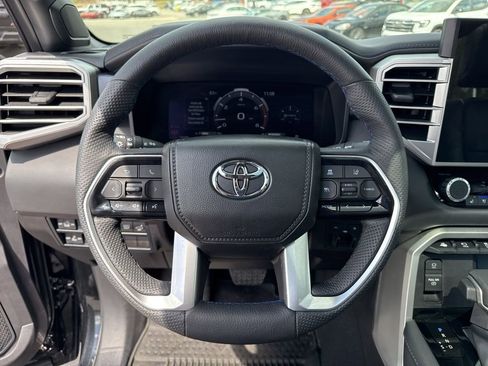 Used 2025 Toyota Tundra Platinum AWD/4WD image 16