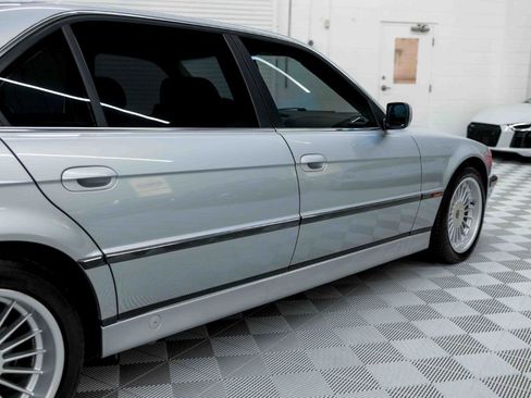 Used 1998 BMW 740iL image 23