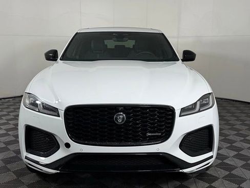 Used 2025 Jaguar F-PACE R-Dynamic S image 9