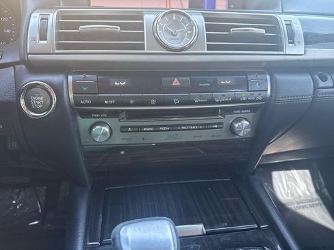 Used 2014 Lexus LS 460 w/ Comfort Package RWD image 26