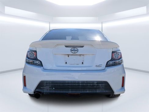 Used 2014 Scion tC Base image 4