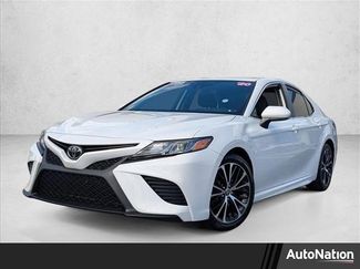 Used 2020 Toyota Camry SE video 1