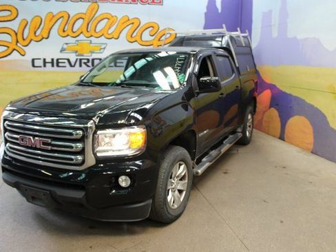 Used 2016 GMC Canyon SLE image 4