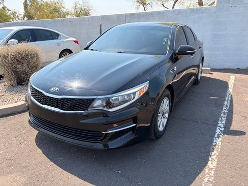 Used 2017 Kia Optima LX FWD image 1