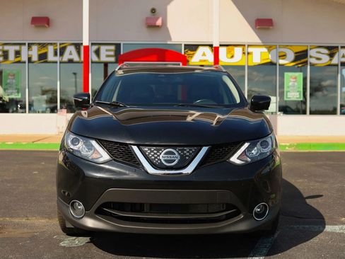 Used 2018 Nissan Rogue Sport SL w/ SL Premium Package image 2