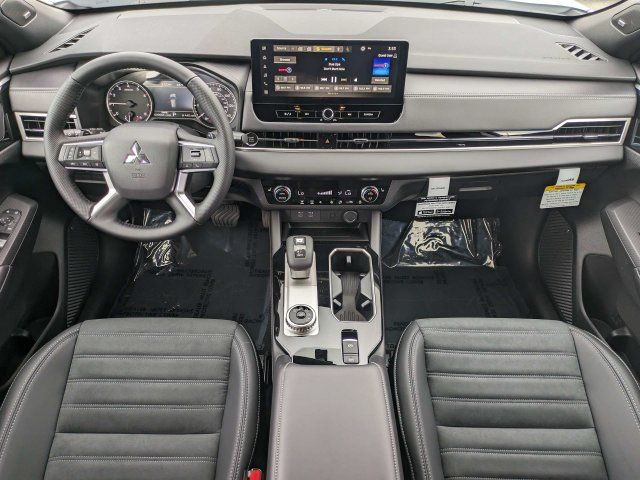 New 2026 Mitsubishi Outlander LE FWD image 15