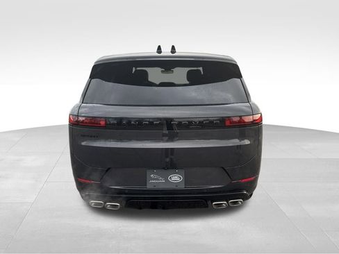 New 2026 Land Rover Range Rover Sport Dynamic SE image 8