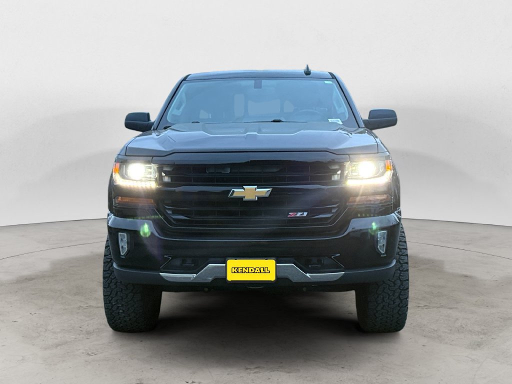 Used 2017 Chevrolet Silverado 1500 LT w/ All Star Edition AWD/4WD image 2
