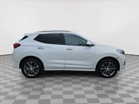 Certified 2022 Buick Encore GX Select w/ Advanced Technology Package AWD/4WD image 9